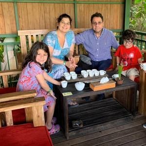 Meet your Posher, Esther